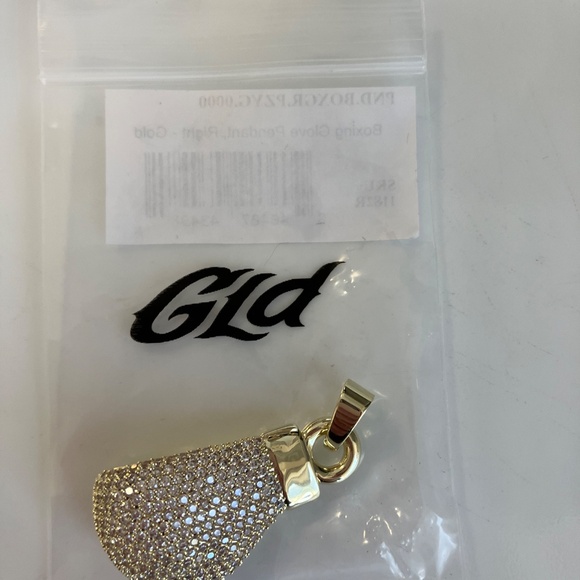 GLD Iced Boxing Glove Pendant - Picture 5 of 5